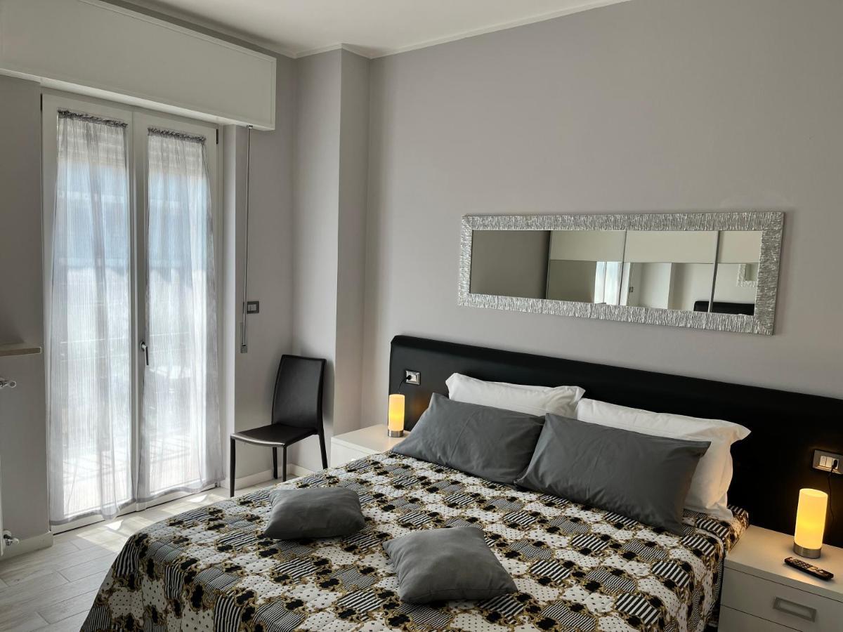 קאבאיון ורונסה Residenza Al Sogno - On Lake Garda מראה חיצוני תמונה